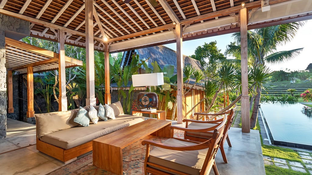 Mannao Estate: Living room 1