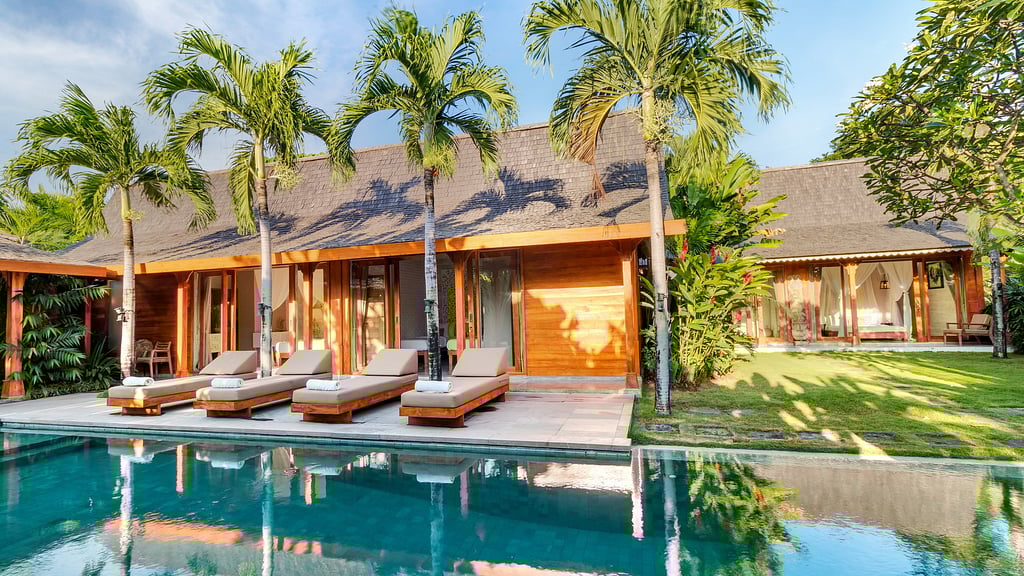 Mannao Estate: Swimming pool 3