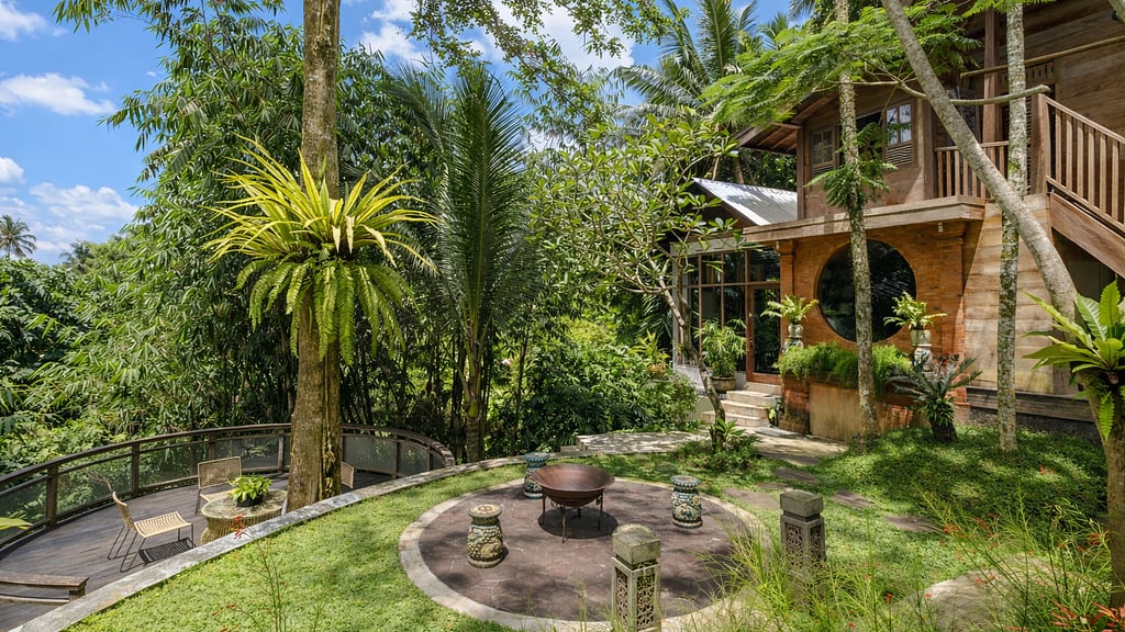 Rumah Melati Estate: Garden