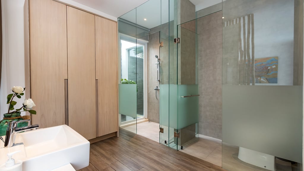 Swan Estate: Bedroom 5