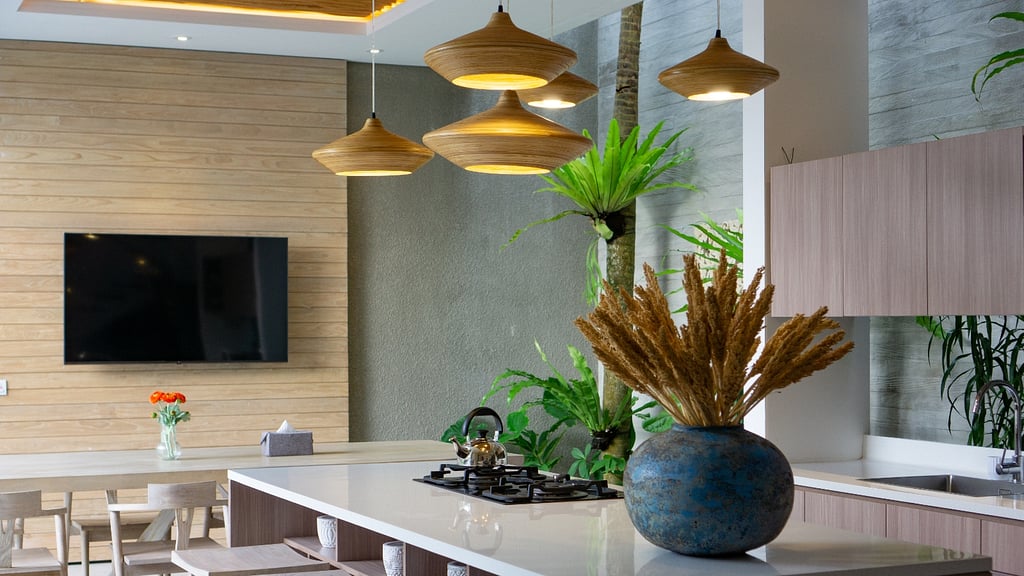 Swan Villa 3: Others