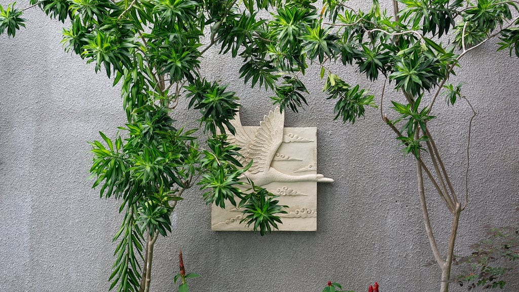 Swan Villa 3: Others