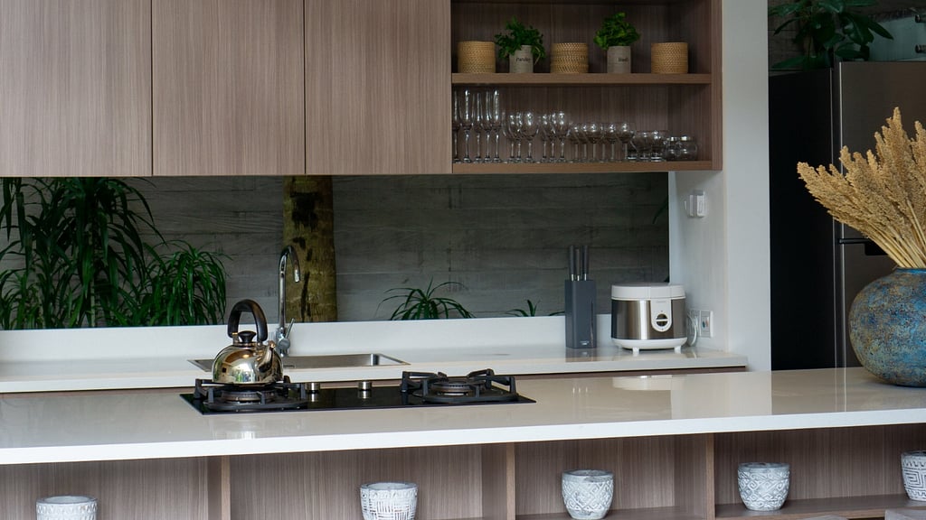 Swan Villa 3: Others