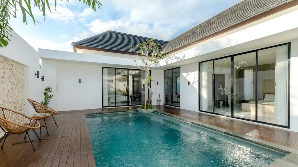 Swan Villa 4: Swimming pool