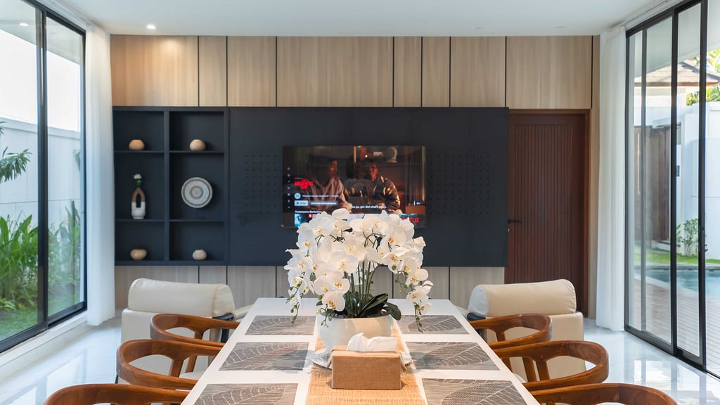 Swan Villa 4: Living room