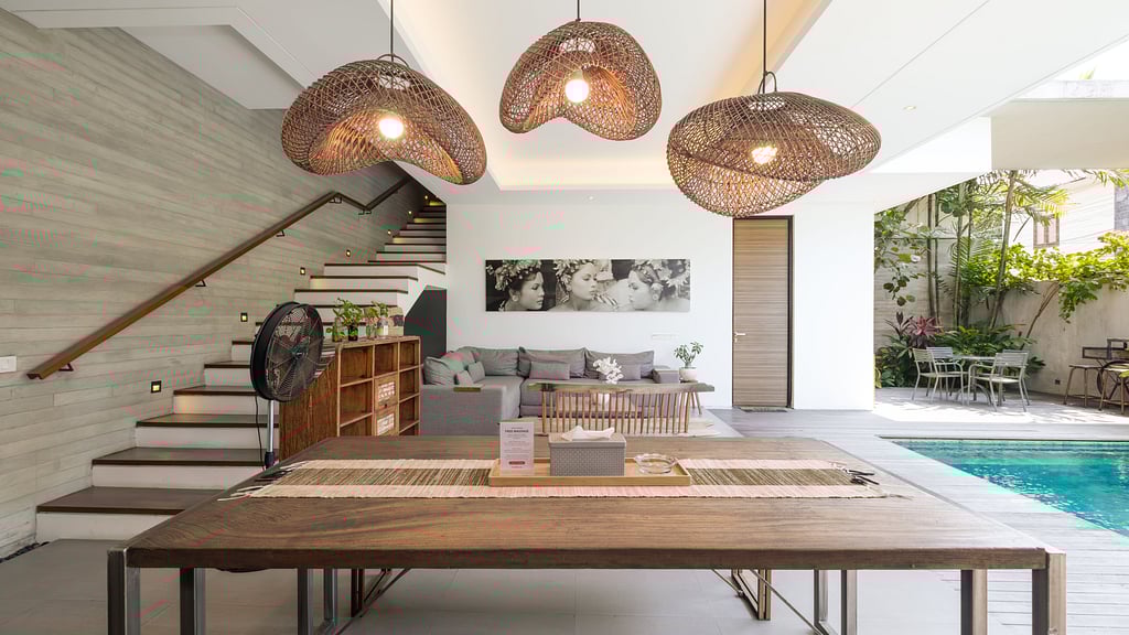 Swan Villa R: Dining area