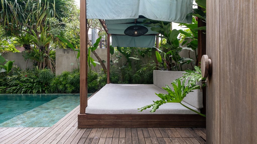 Swan Villa R: Gazebo