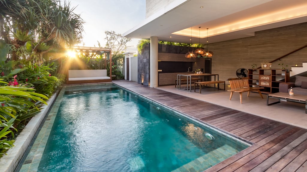Swan Villa R
