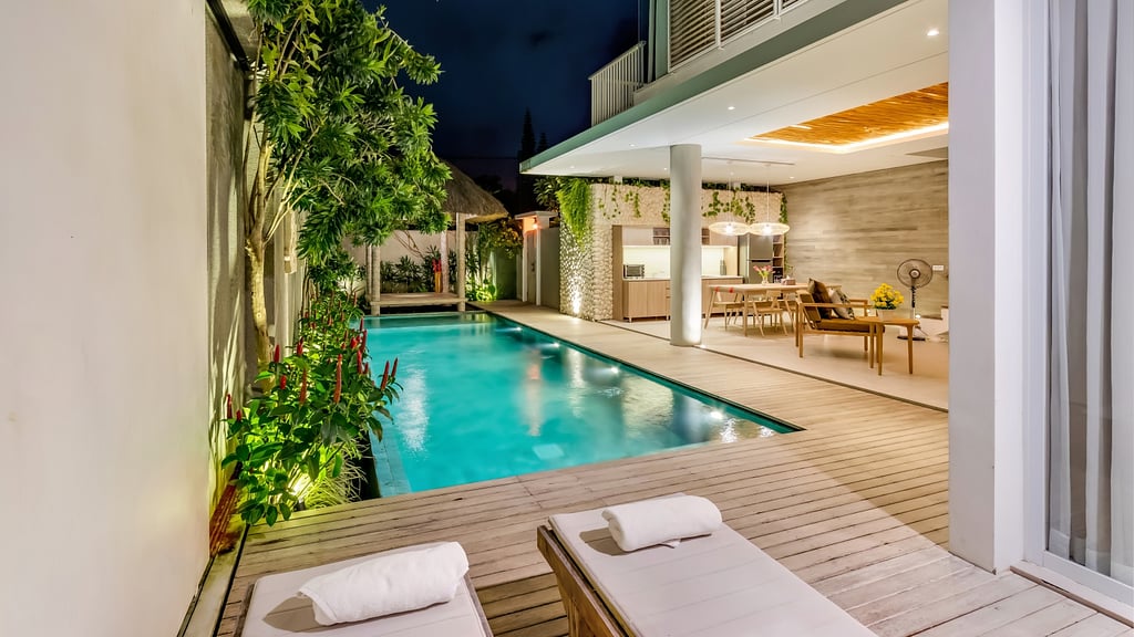 Swan Villas: Zwembad 2