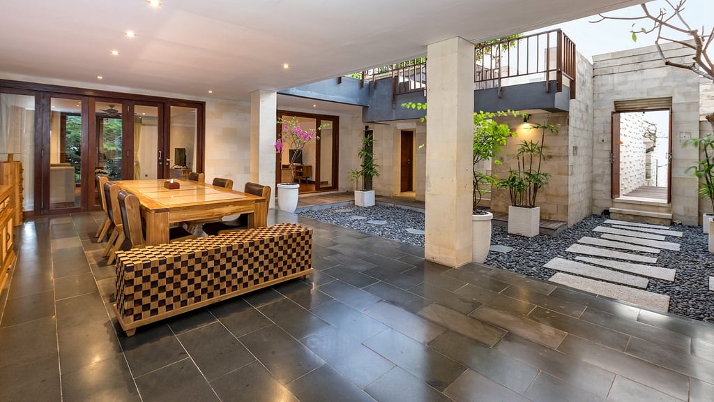 The Chands Estate: Dining area 7