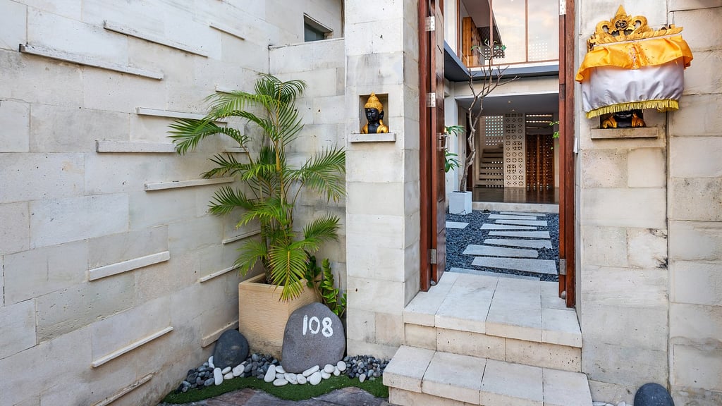 The Chands Estate: Others