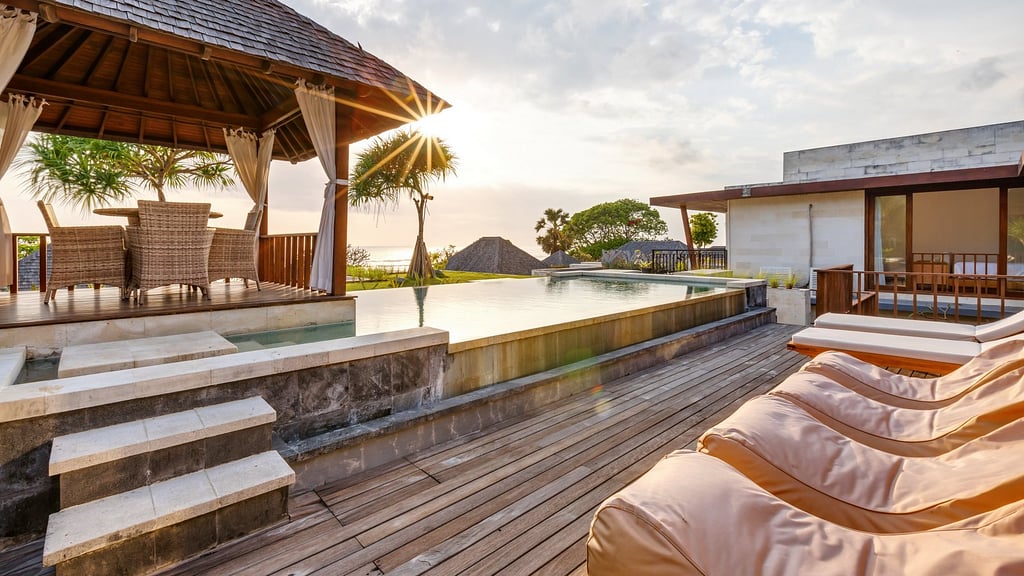 The Chands Estate: Swimming pool 8