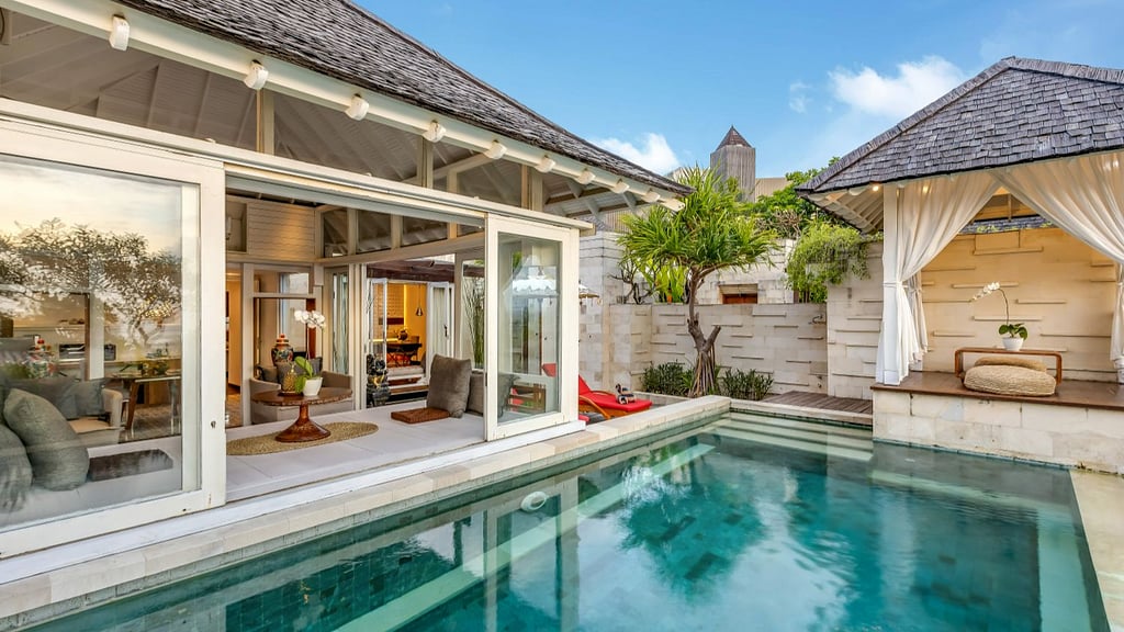 The Chands One: Swimming pool