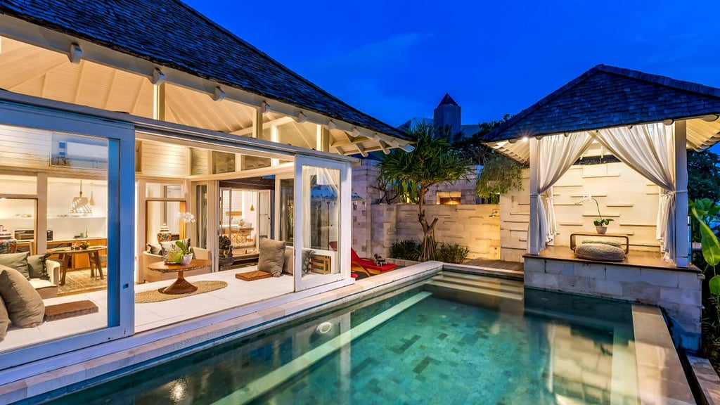 The Chands One: Swimming pool