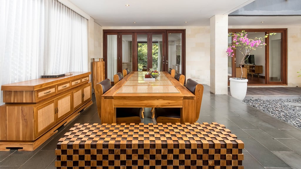 The Chands Three: Dining area