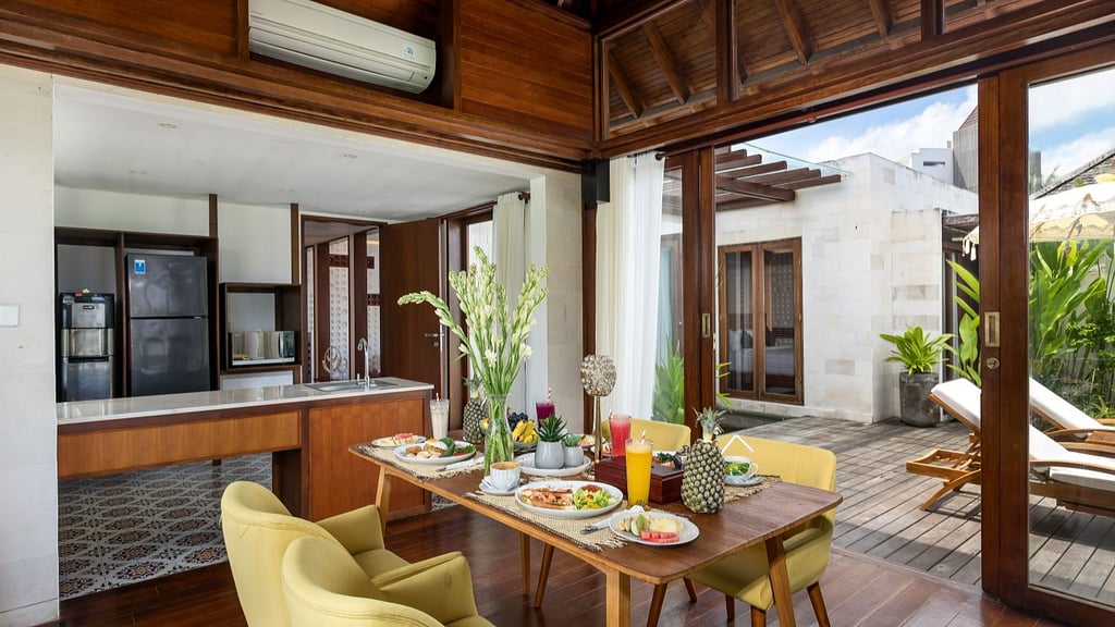 The Chands Two: Dining area