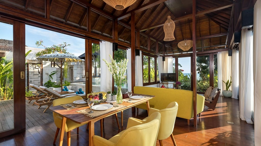 The Chands Two: Dining area