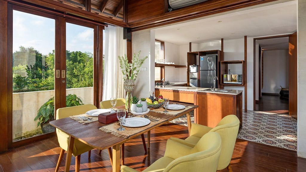 The Chands Two: Dining area