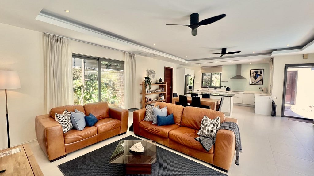 The Residence Villa 402