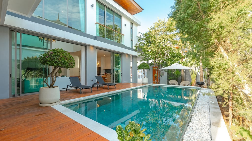 V218 The Teak Villa 112