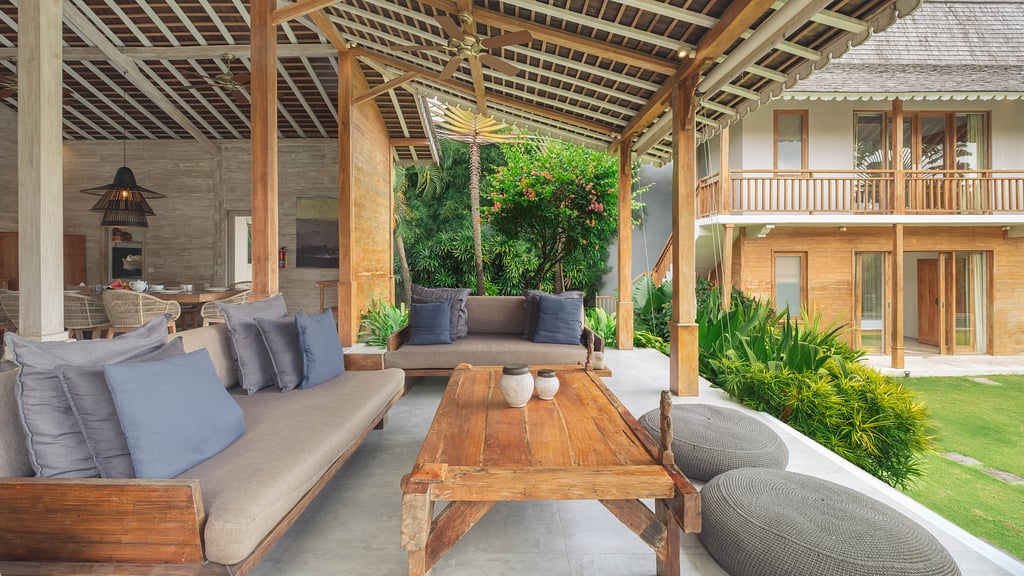 Alea Estate: Living room 1