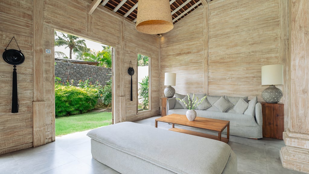 Alea Estate: Living room 1