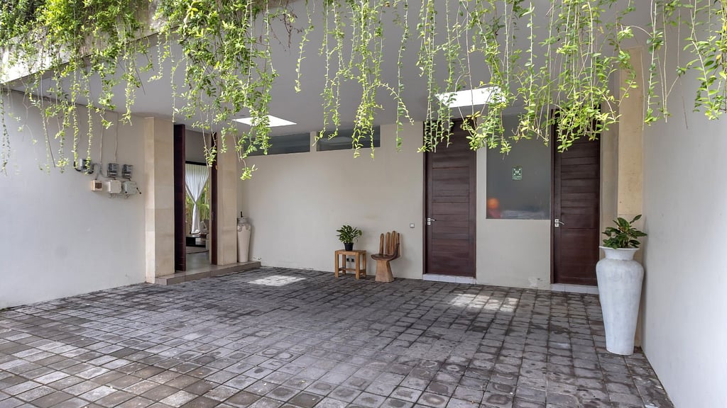 Villa Alice Dua: Parking areas