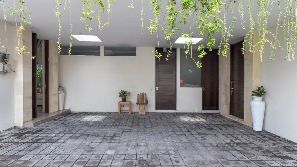 Villa Alice Dua: Parking areas