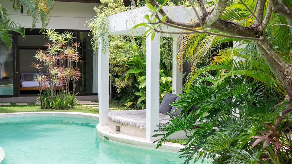 Villa Alice Dua: Swimming pool