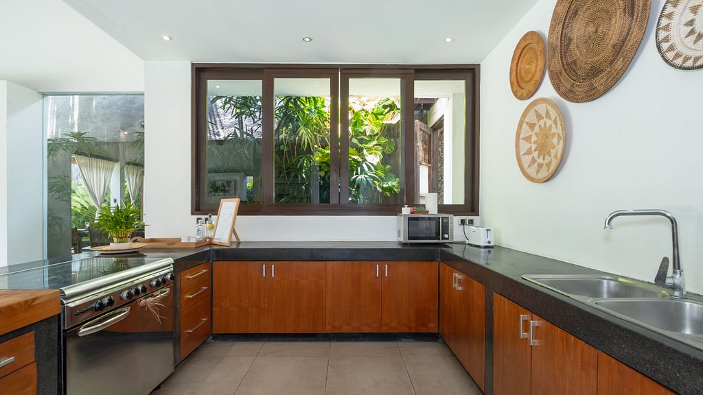 Villa Alice Dua: Kitchen