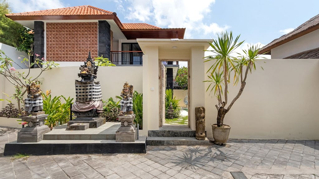 Villa Ambalika: Others