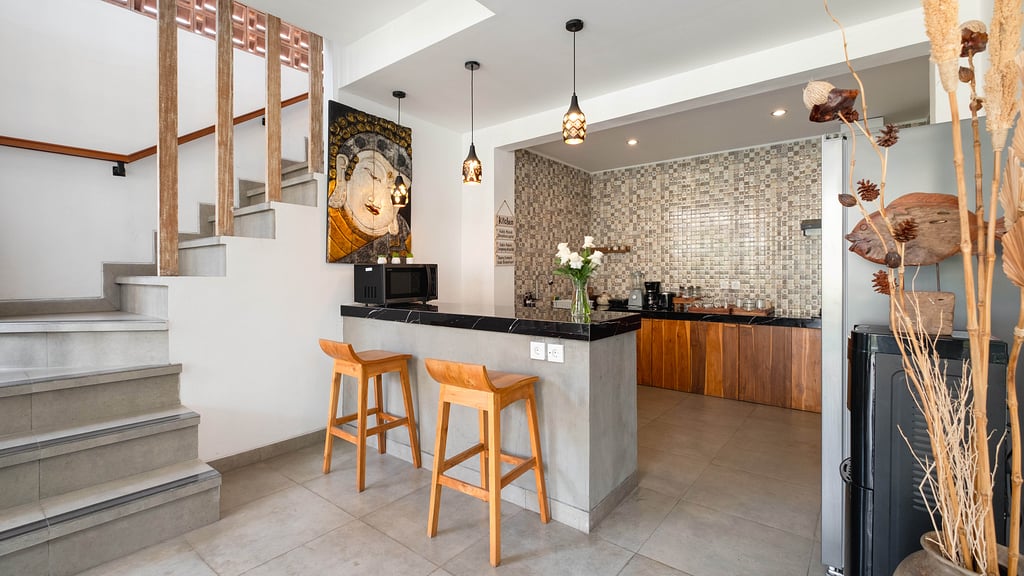 Villa Ambalika: Kitchen