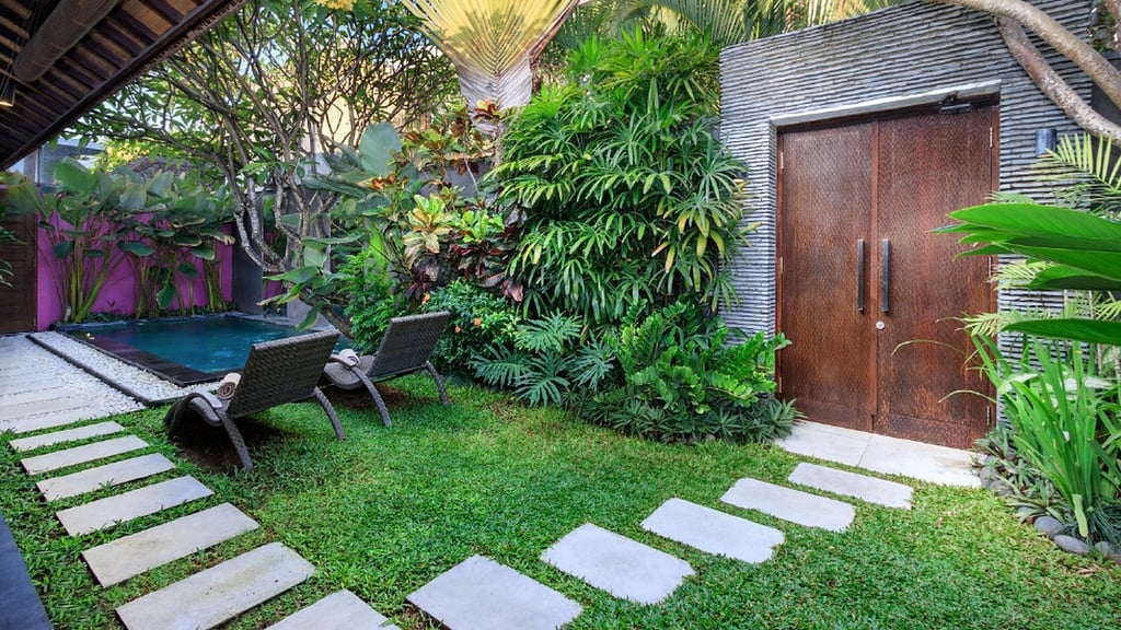 Villa Anjali Purple: Garden