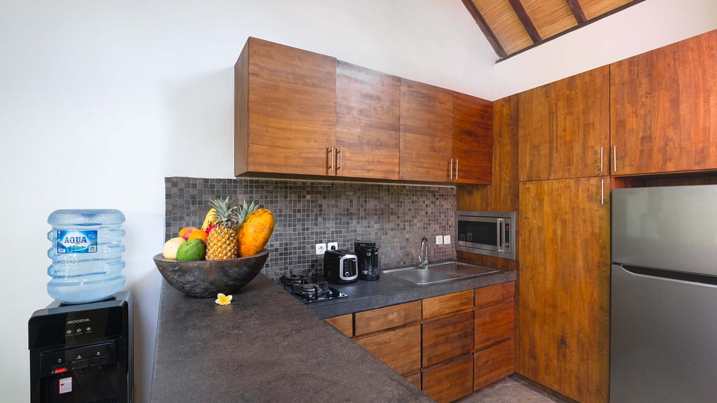 Villa Anjali Purple: Kitchen