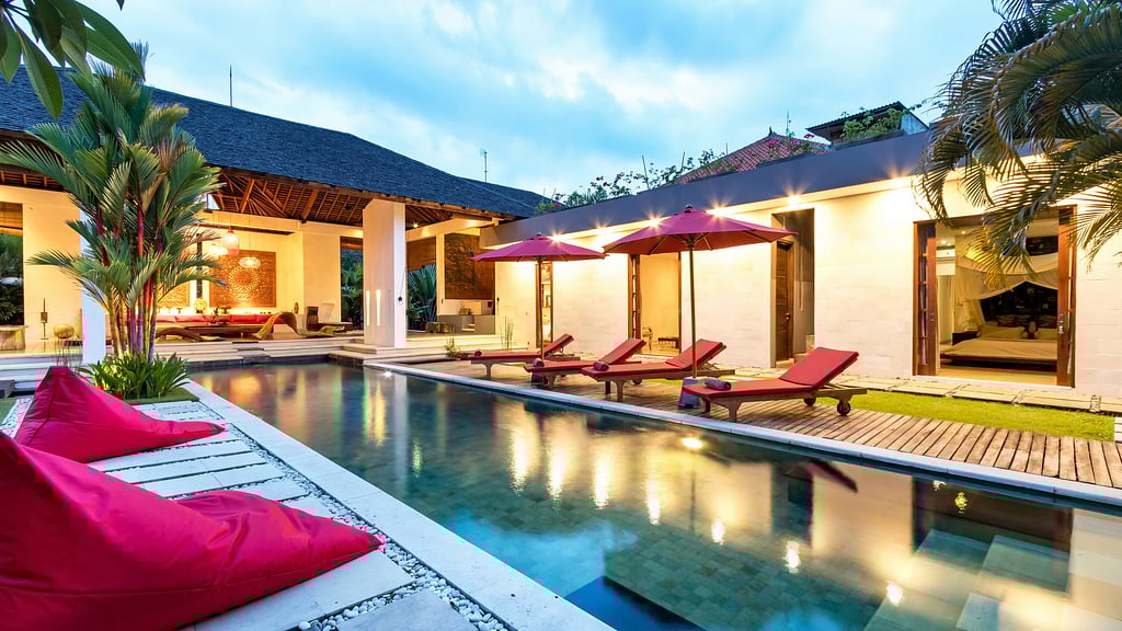 Villa Arte: Swimming pool