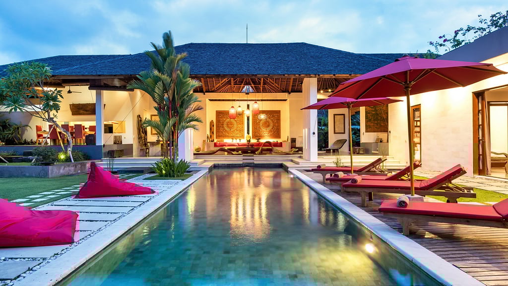 Villa Arte: Swimming pool