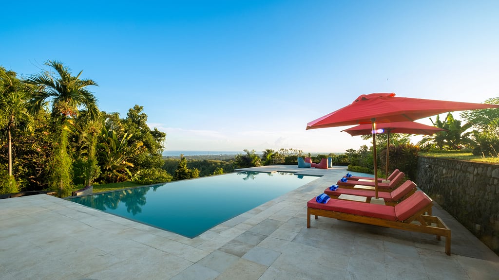 Villa Bloom: Swimming pool