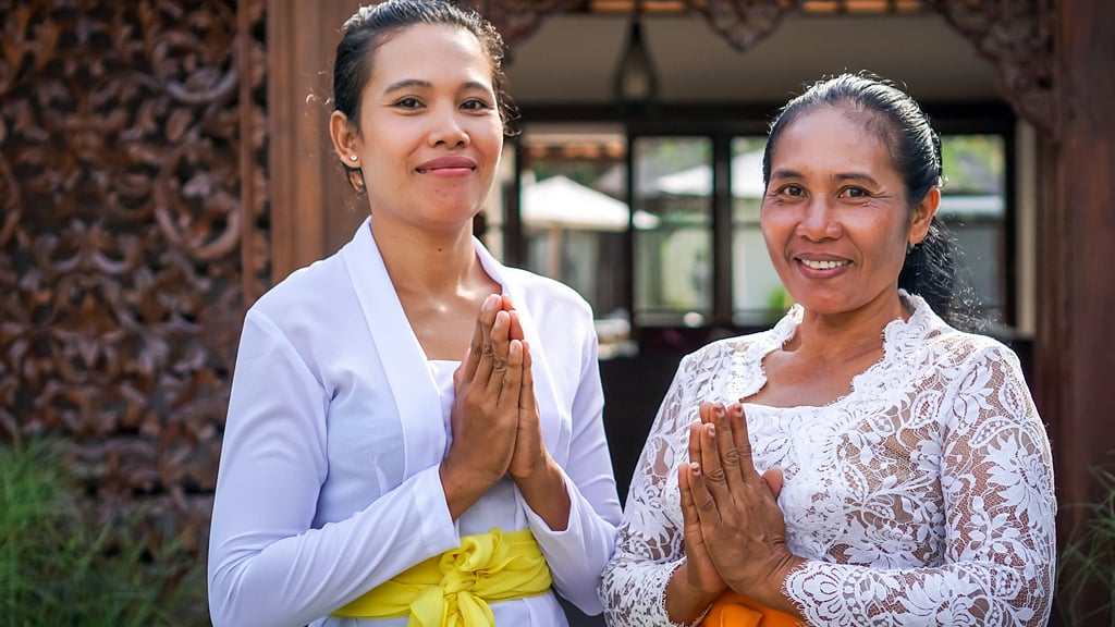 Villa Candi Kecil Tujuh: Villa staff