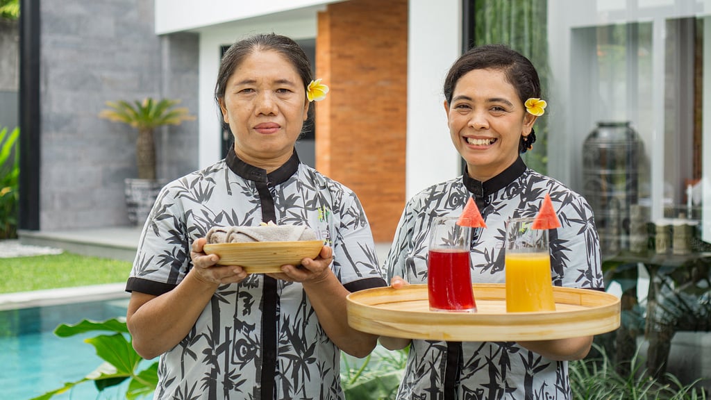 Villa Castil di Udara: Villa staff