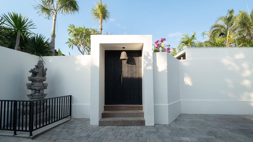 Villa Chagall: Parking areas