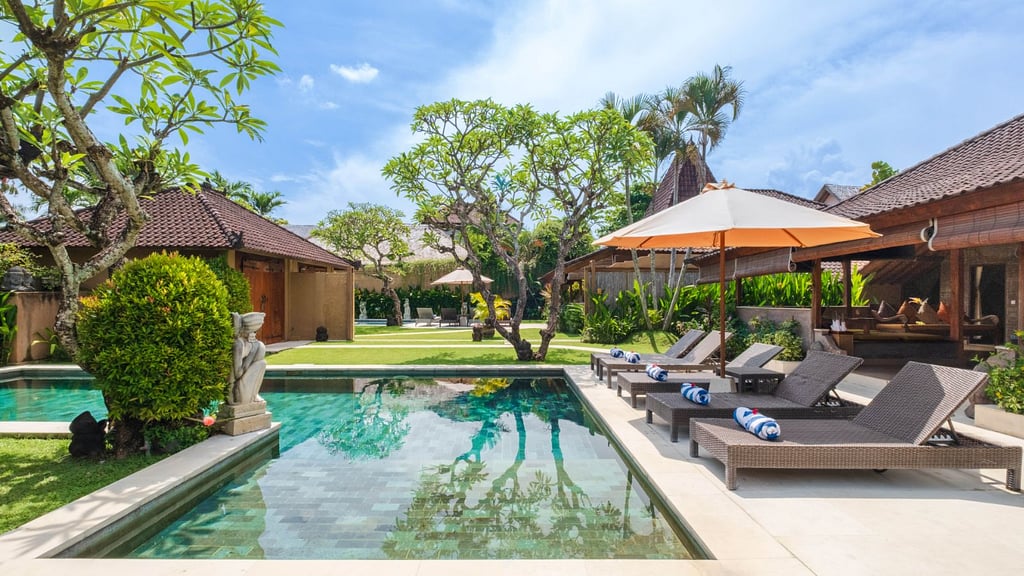 Dyana 5 Bedroom Pool Villa
