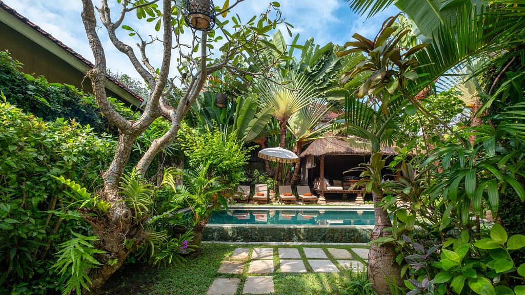 Villa Gembira: Garden