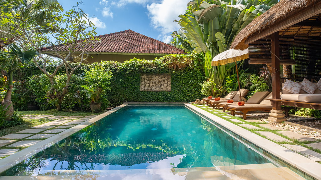 Villa Gembira: Swimming pool