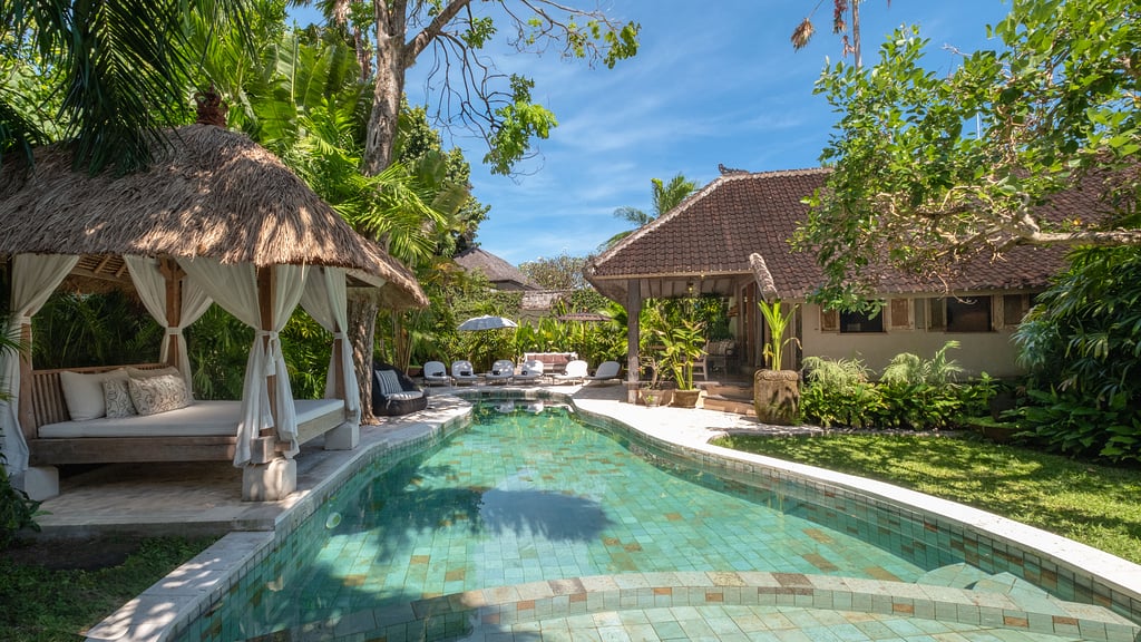 Villa Koyama: Swimming pool