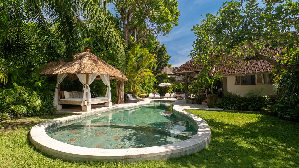 Villa Koyama: Swimming pool