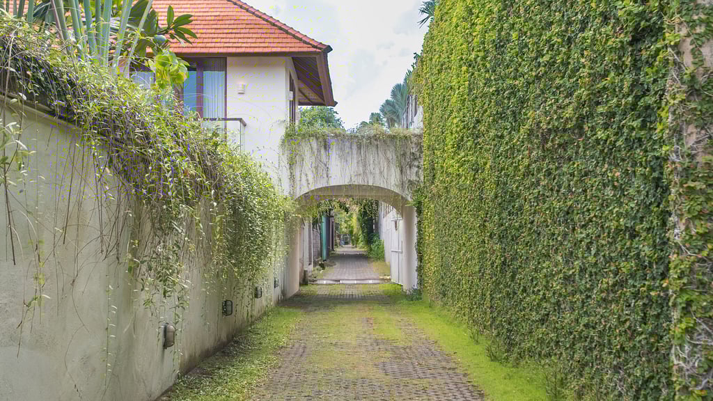 Villa Ku Besar: Surroundings