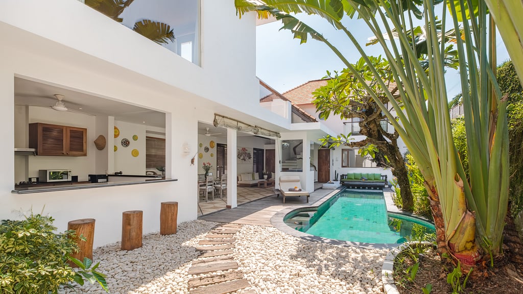 Villa Ku Tama: Swimming pool