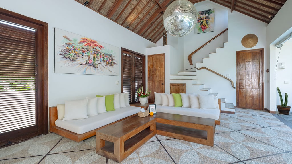 Villa Ku Tama: Living room