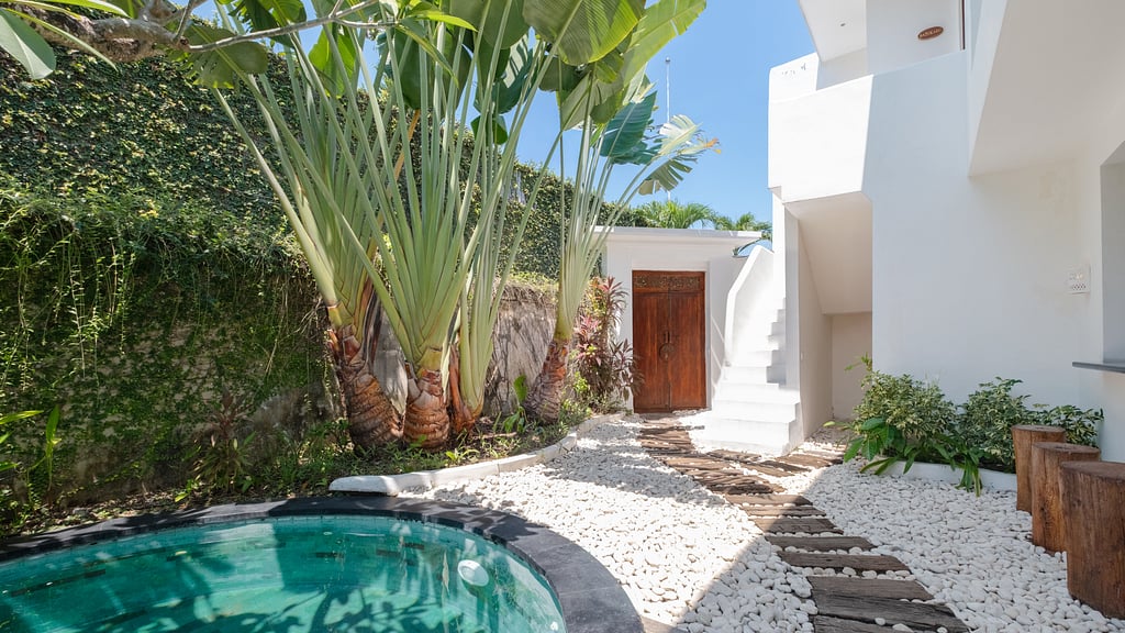 Villa Ku Tama: Swimming pool