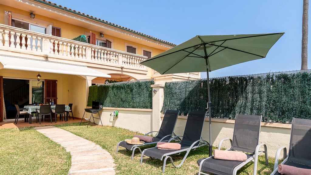 VILLA LAGO
